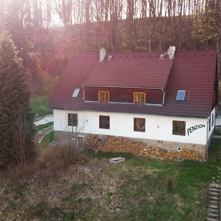 Gasthaus Chalupa Bisik Teplice nad Metují Exterior foto